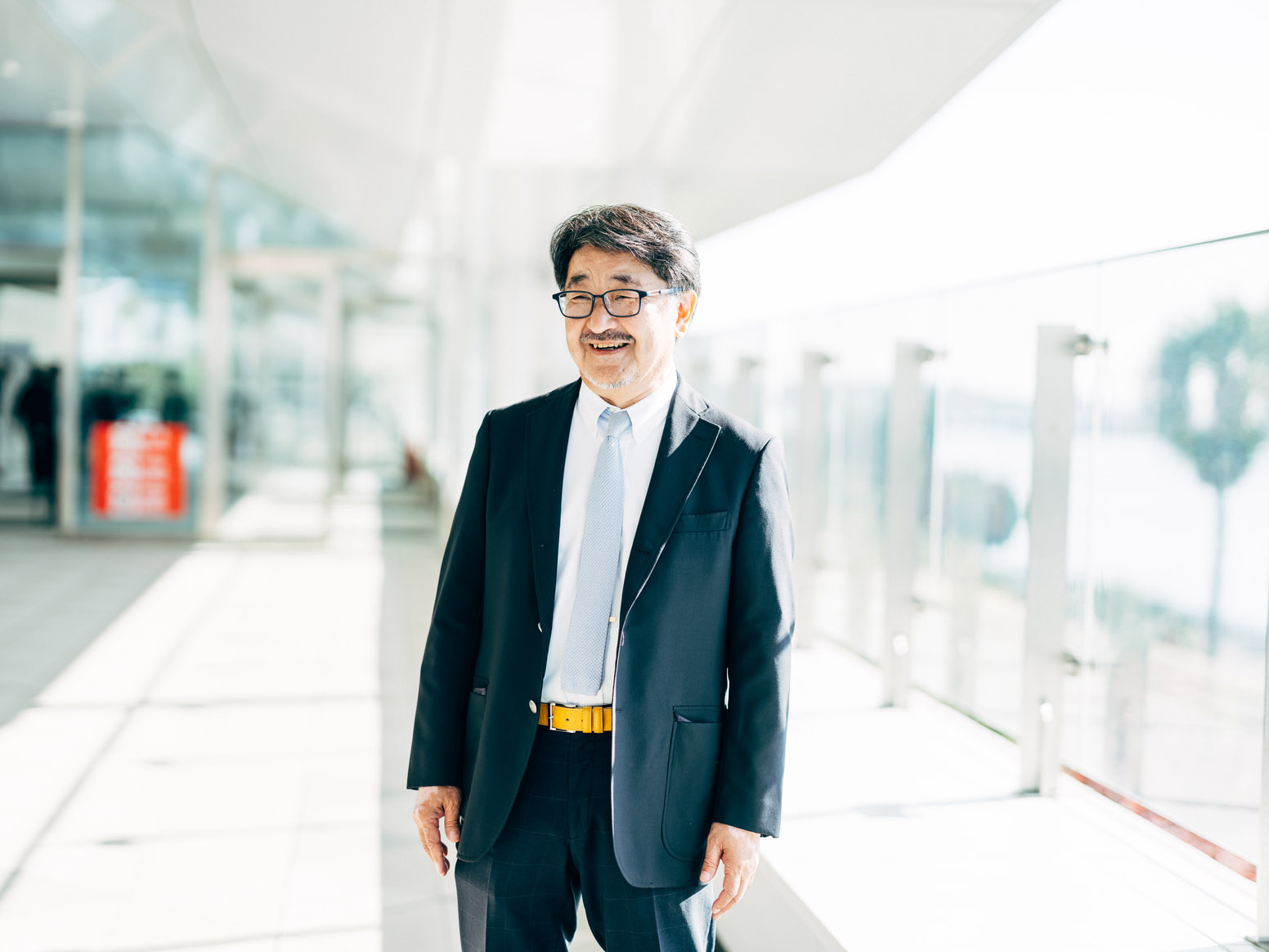 営業担当のおだやかな笑顔